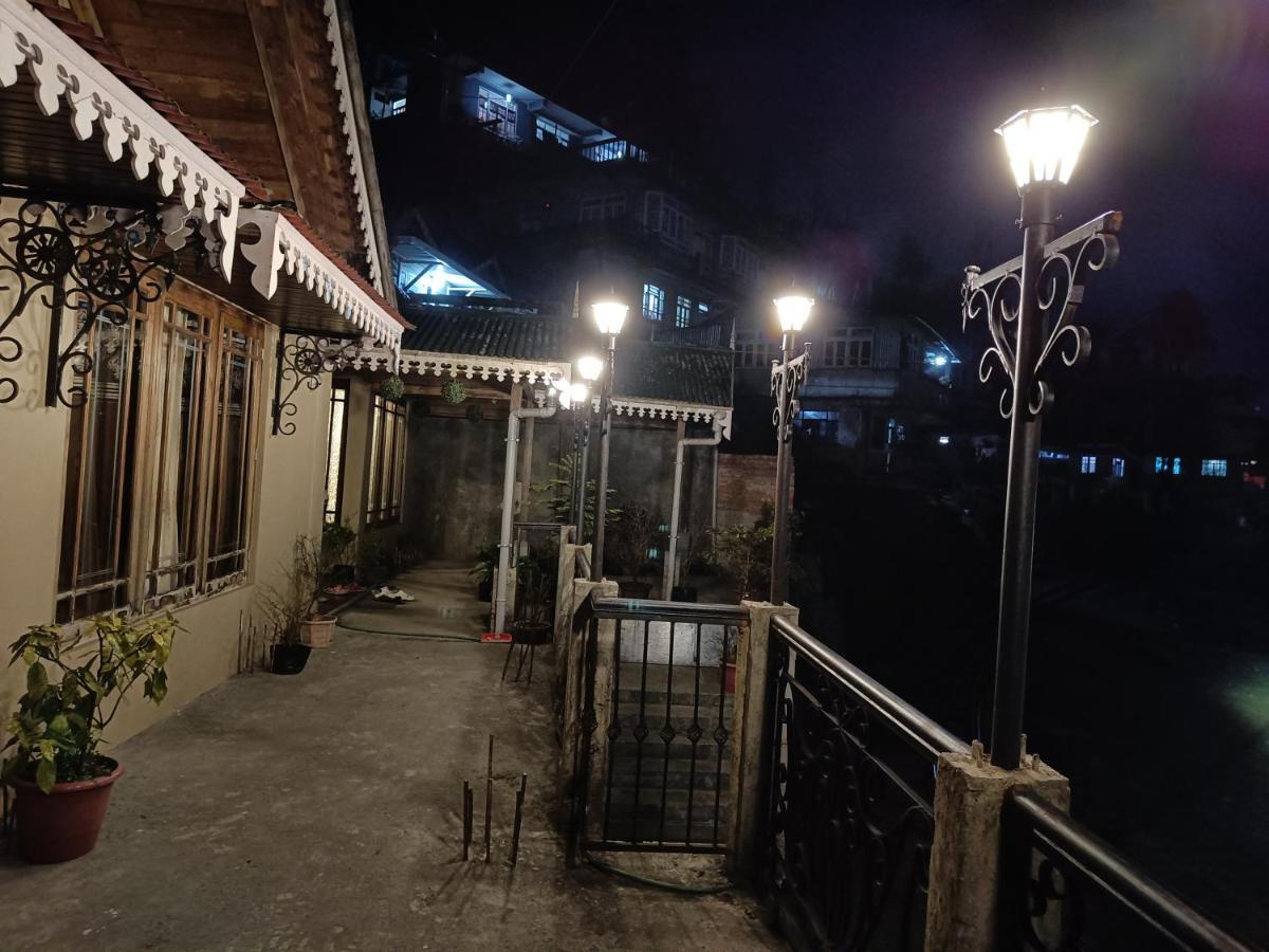 Marigold Manor Homestay Darjeeling  Buitenkant foto