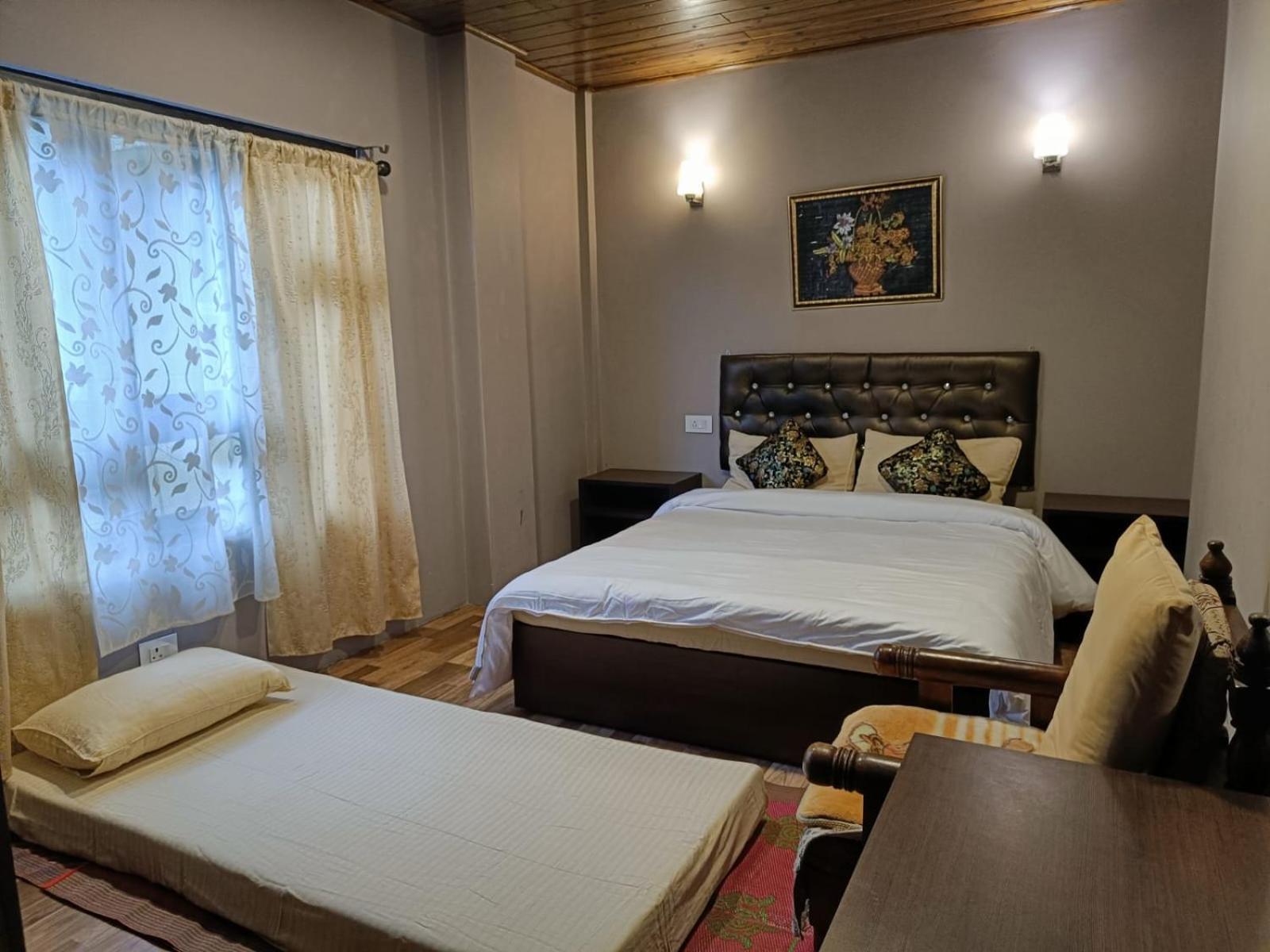 Marigold Manor Homestay Darjeeling  Buitenkant foto