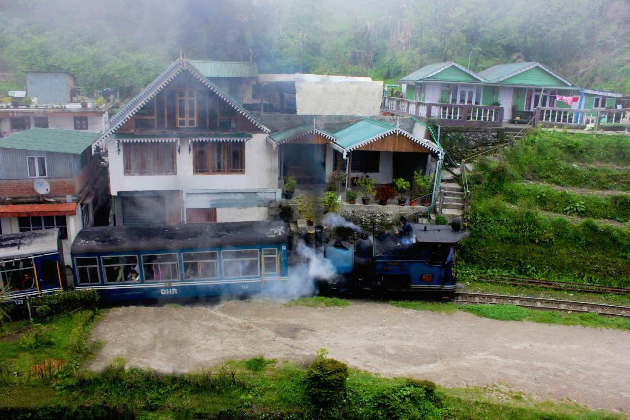 Marigold Manor Homestay Darjeeling  Buitenkant foto