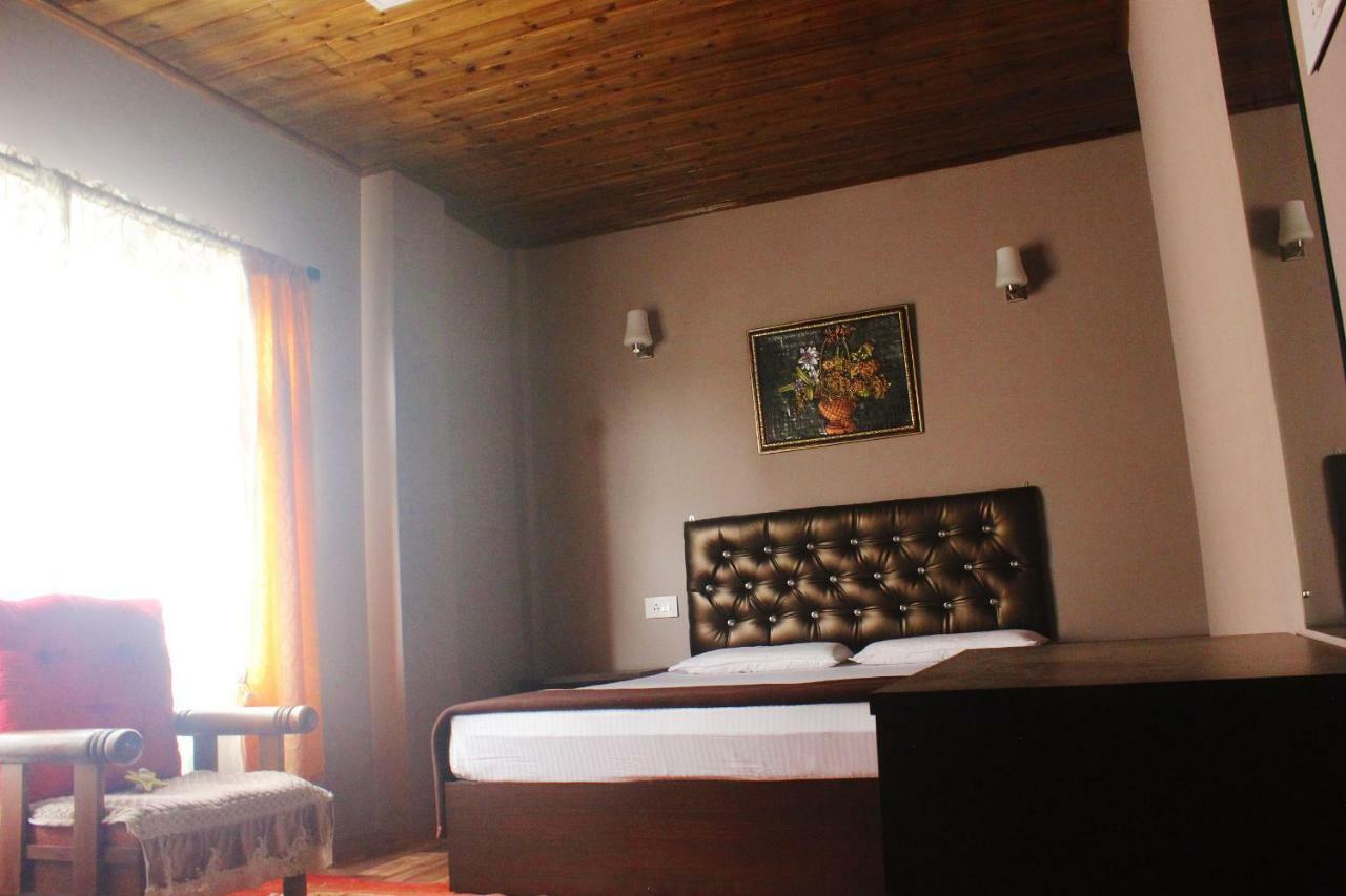 Marigold Manor Homestay Darjeeling  Buitenkant foto